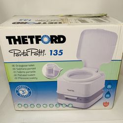 Thetford 92860 Porta Potti 135 2.6 Gallon Outdoor Toilet New Open Box Never Used
