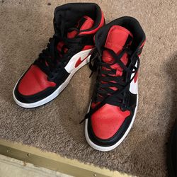 Size 9 Shoes and Size 9.5 Shoes