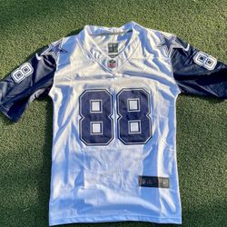 Ceedee Lamb Jersey READ DESCRIPTION 