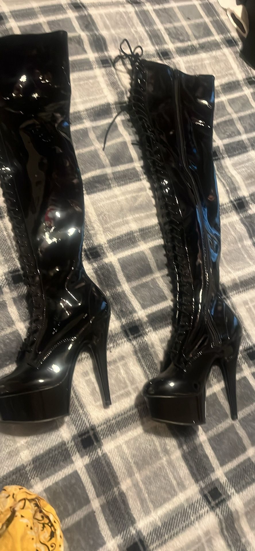 Exotic boots, retail price, 131