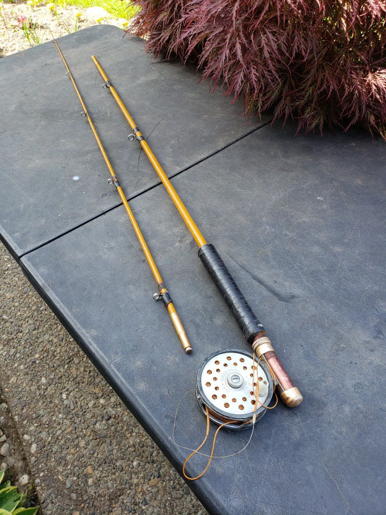Project vintage fly fishing rod with reel