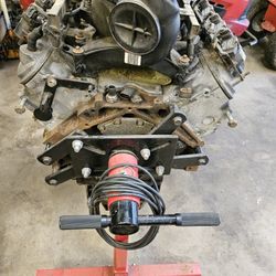 Chevy 305 Engine 