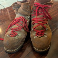 Hanwag Vintage German Hiking Boots – Vibram Soles – EU 42 (US 9–9.5)