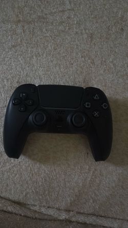 controller with PS5 game