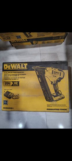 NEW DeWalt 20V Max XR 15GA Finish Nailer Kit 2-1/2 in Cordless Brushless