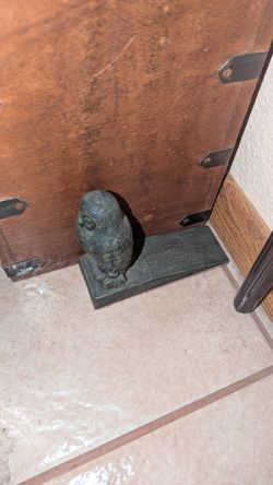 Owl cast iron door stop