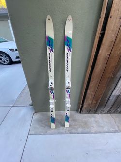 Snow skis