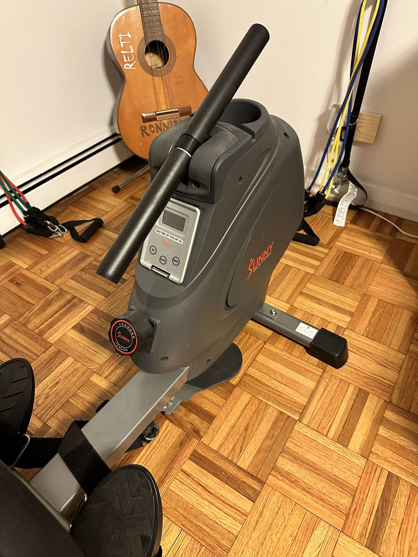 Sunny Health & Fitness Rowing Machine