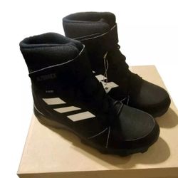 Adidas terrex show  Size 6  Unisex New In Box