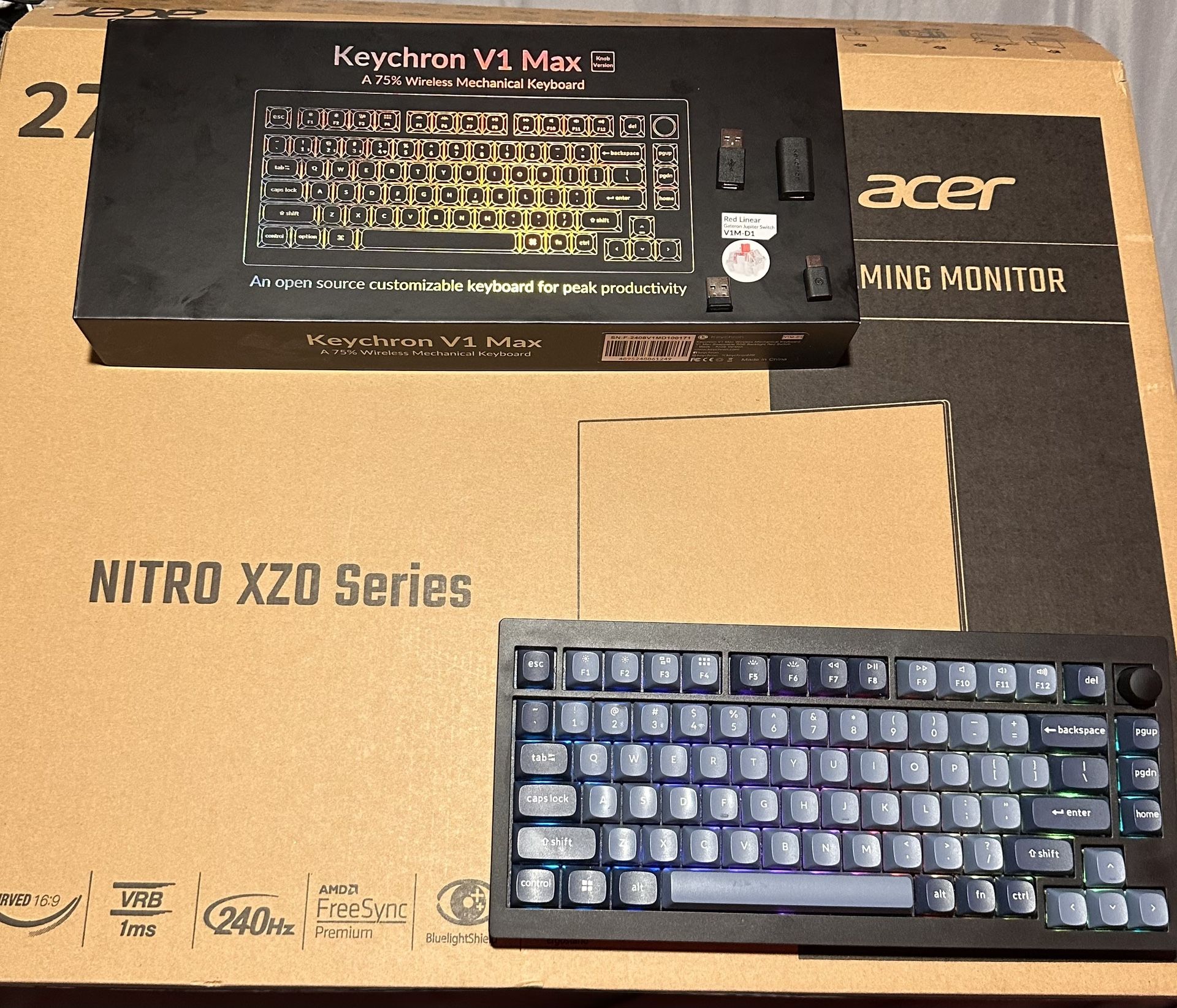 Gaming Keyboard And Monitor   