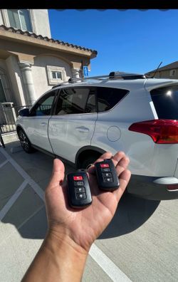 Llaves de autos / car keys and remotes