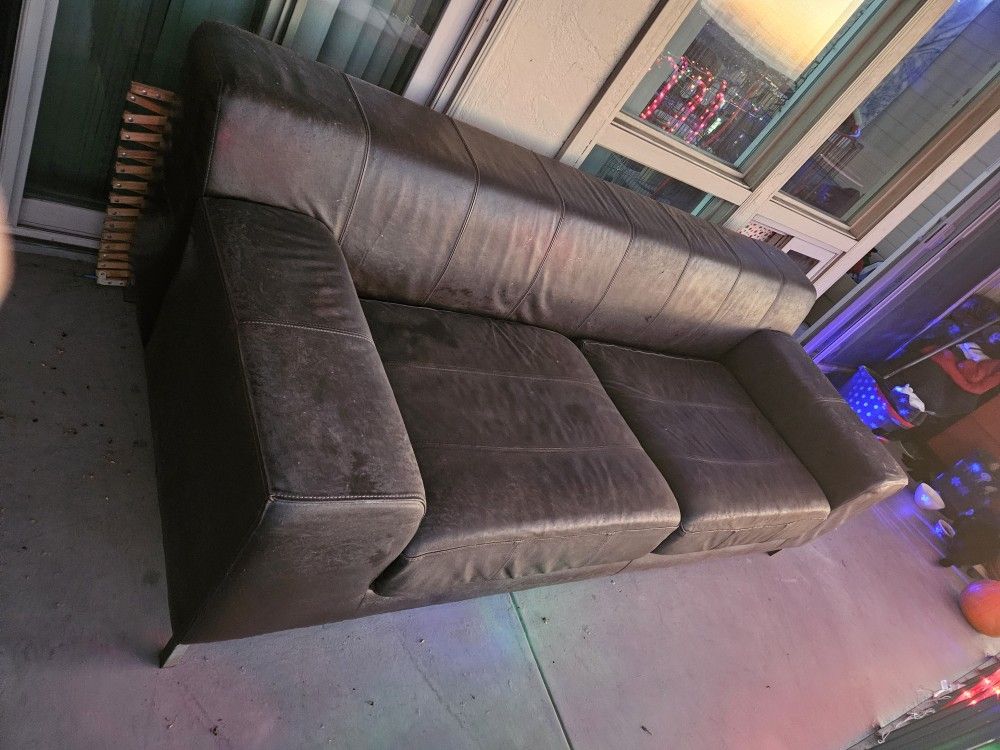 Free Couch