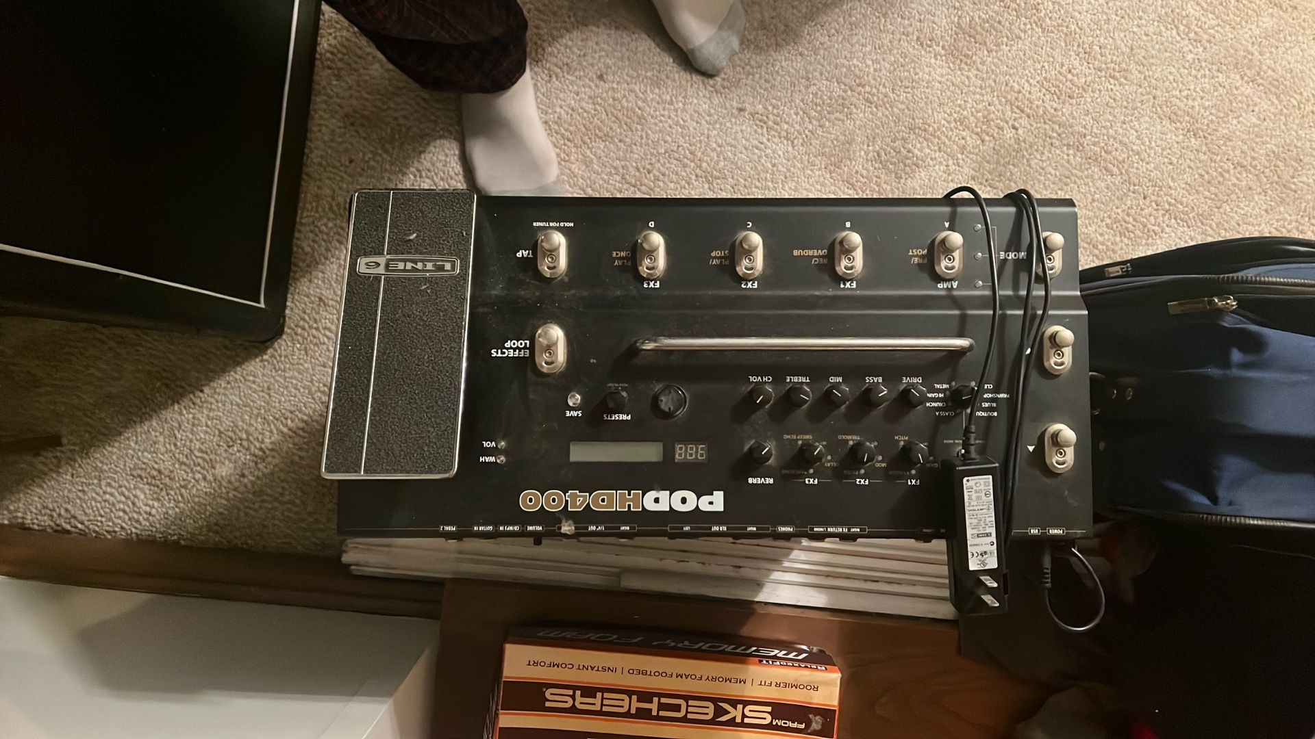 Line 6 HD400 Guitar Effects Processor