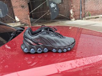 Brand New And Original Women Nike Air Max's DN Sneakers Sizes 7.5