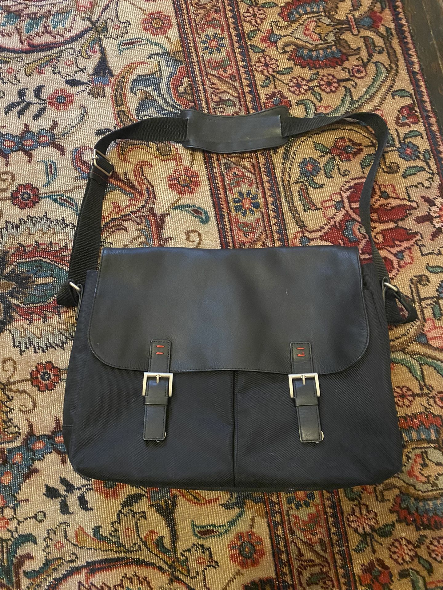 Messenger Bag / Computer Bag / Beiefcase
