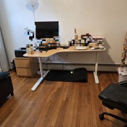 IKEA - BEKANT - Corner Desk