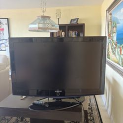 45 in" Samsung TV  25.00