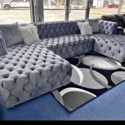 Tufted Ushape Sectional 
