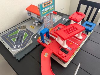 Hot Wheels & Matchbox Airport and Service Center