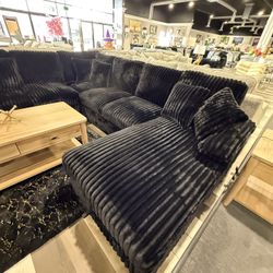Sectional With Pull Out Bed 