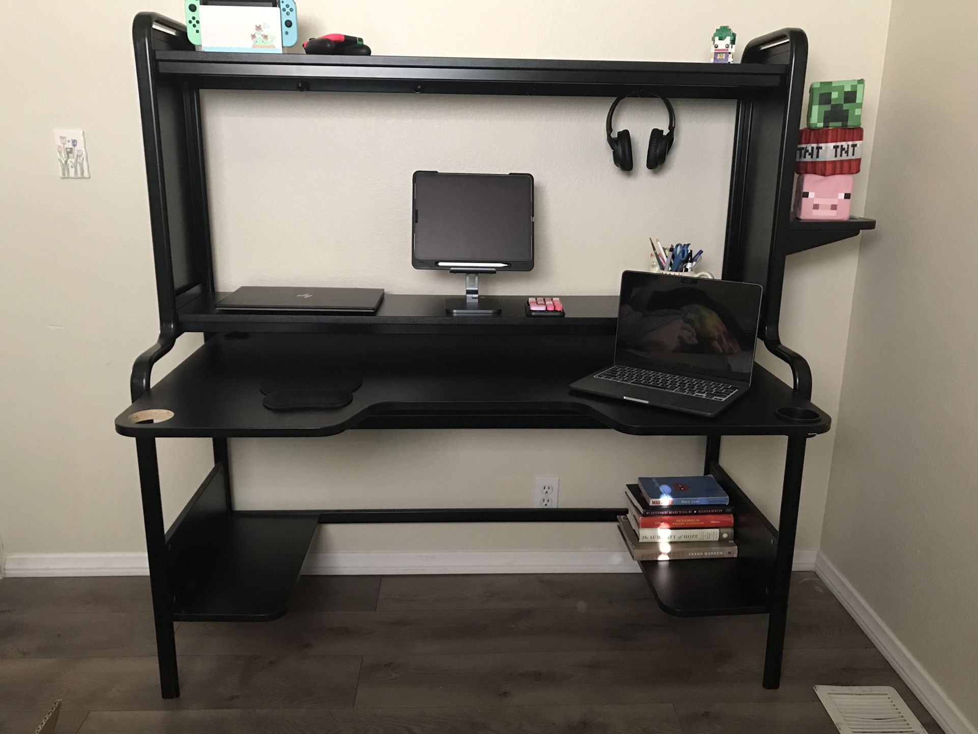 IKEA Fredde Gaming Desk With Pixio Dual Monitor Stand