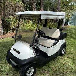 SUPER CLEAN 48 VOLT CLUB CAR PRECEDENT GOLF CART!  RUNS AND DRIVES GREAT!!