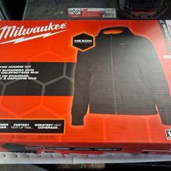 Milwaukee M 12 Heated Hoodie Kit