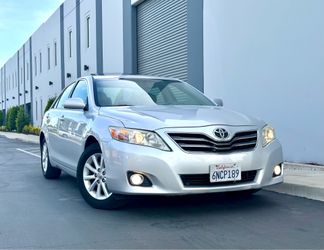 2011 TOYOTA CAMRY XLE