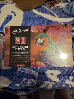 Xin Bowen 36 Watercolour Pencils Set with Artist Brush