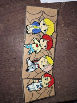 4 BTS PINS