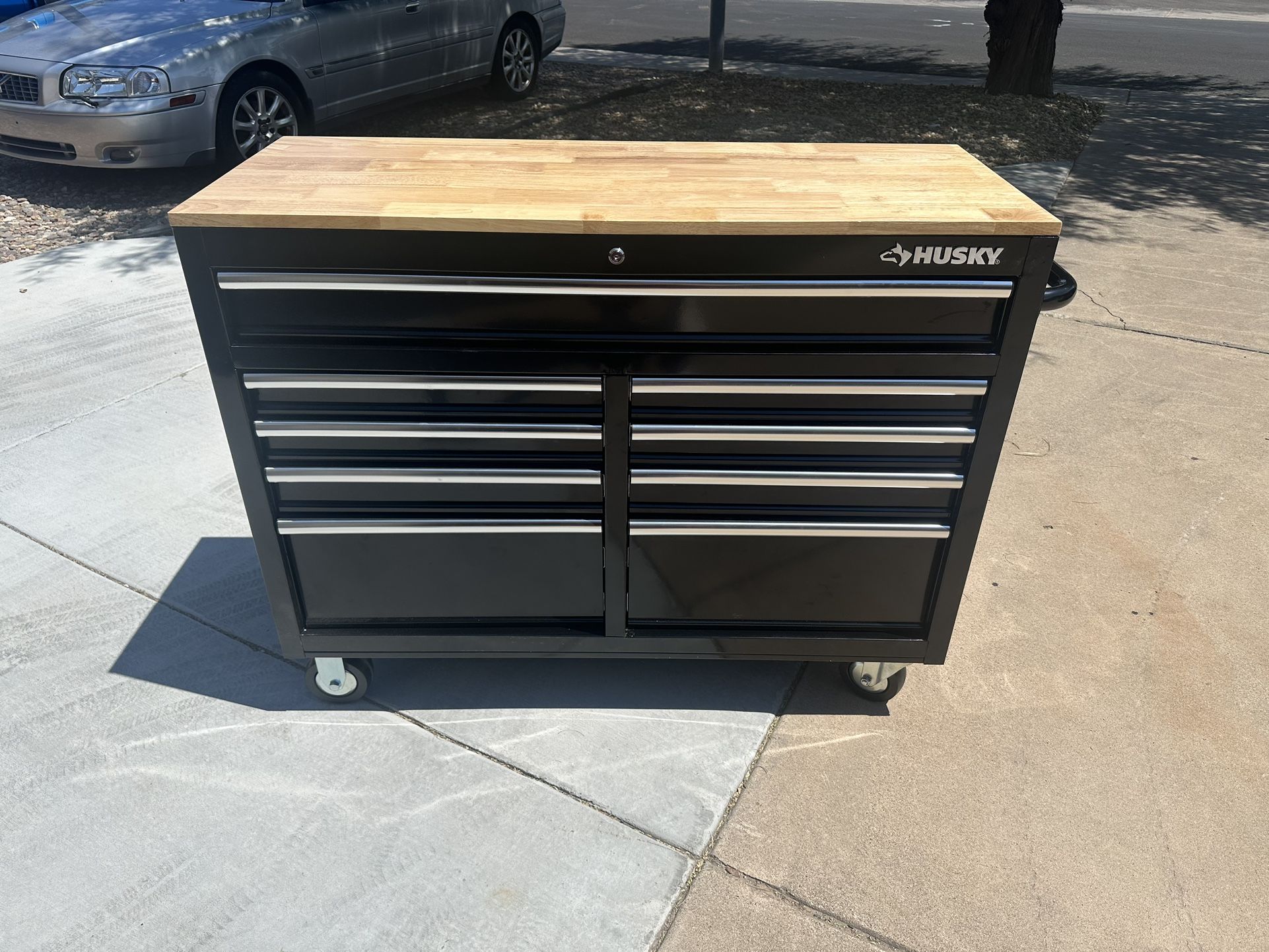NEW Husky 46 Inch Wide By 18 Inch D9 Drawer Black Mobile Workbench Cabinet