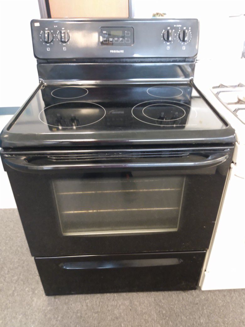 Black Glass Top Electric Stove