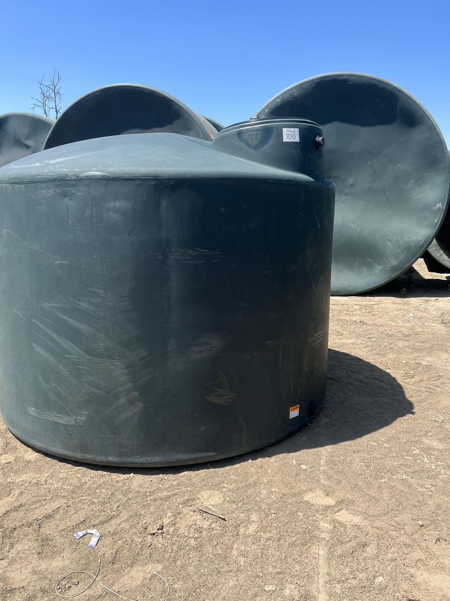 New 2500 Gallon Water Tanks