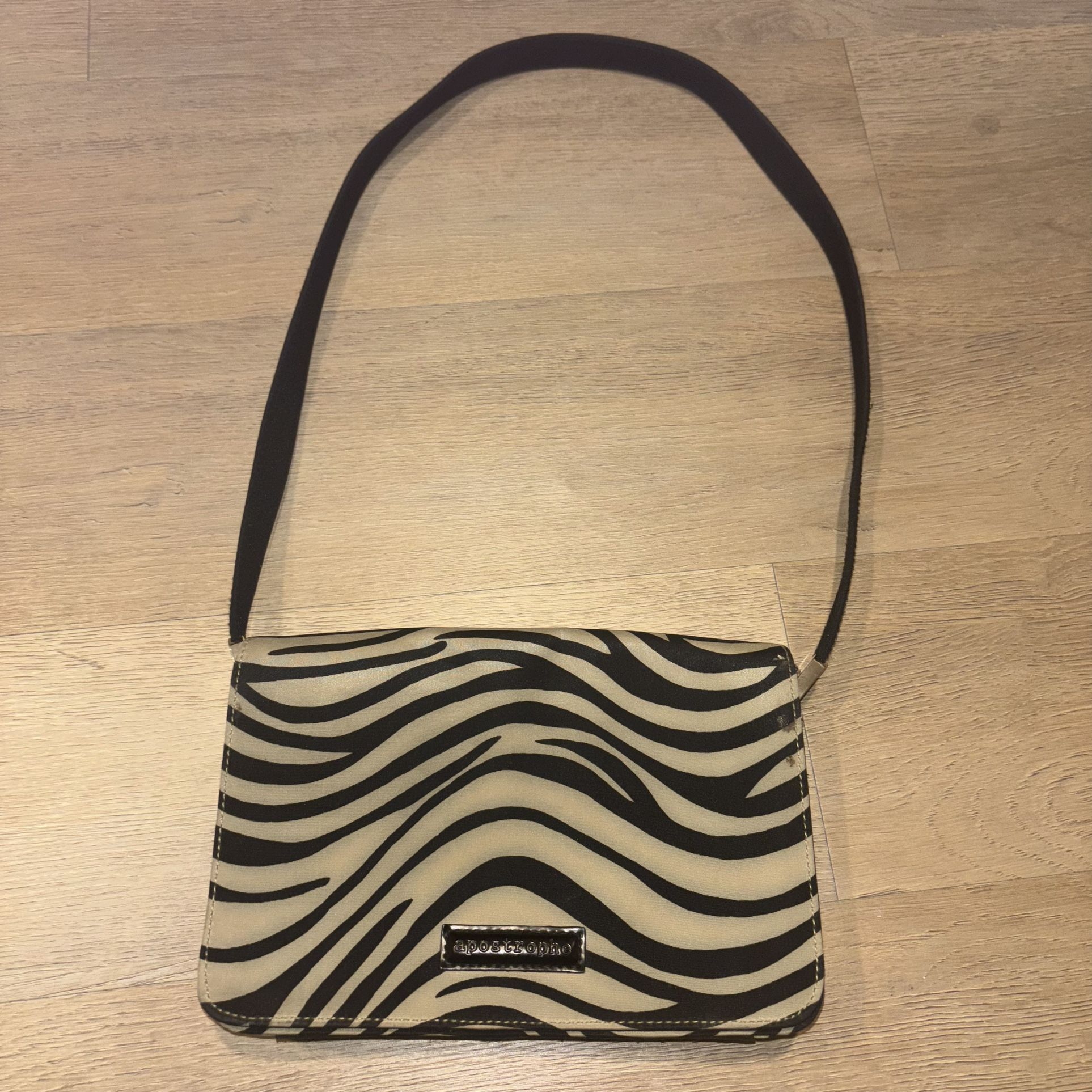 APOSTROPHE STRAP SHOULDER BAG π¦