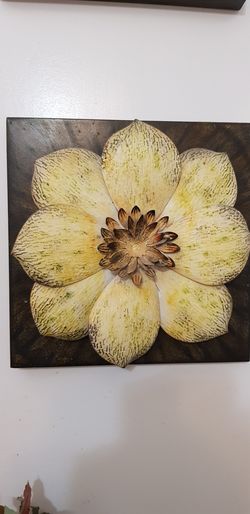 Flores de metal grandes muy buen estado