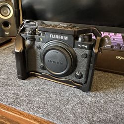 Fujifilm X-T4 Camera Cage