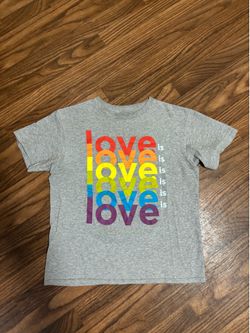 Woman’s Love Is Love Short Sleeve Grey Tee * Size Medium.