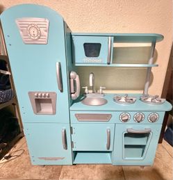 Kids Play Kitchen