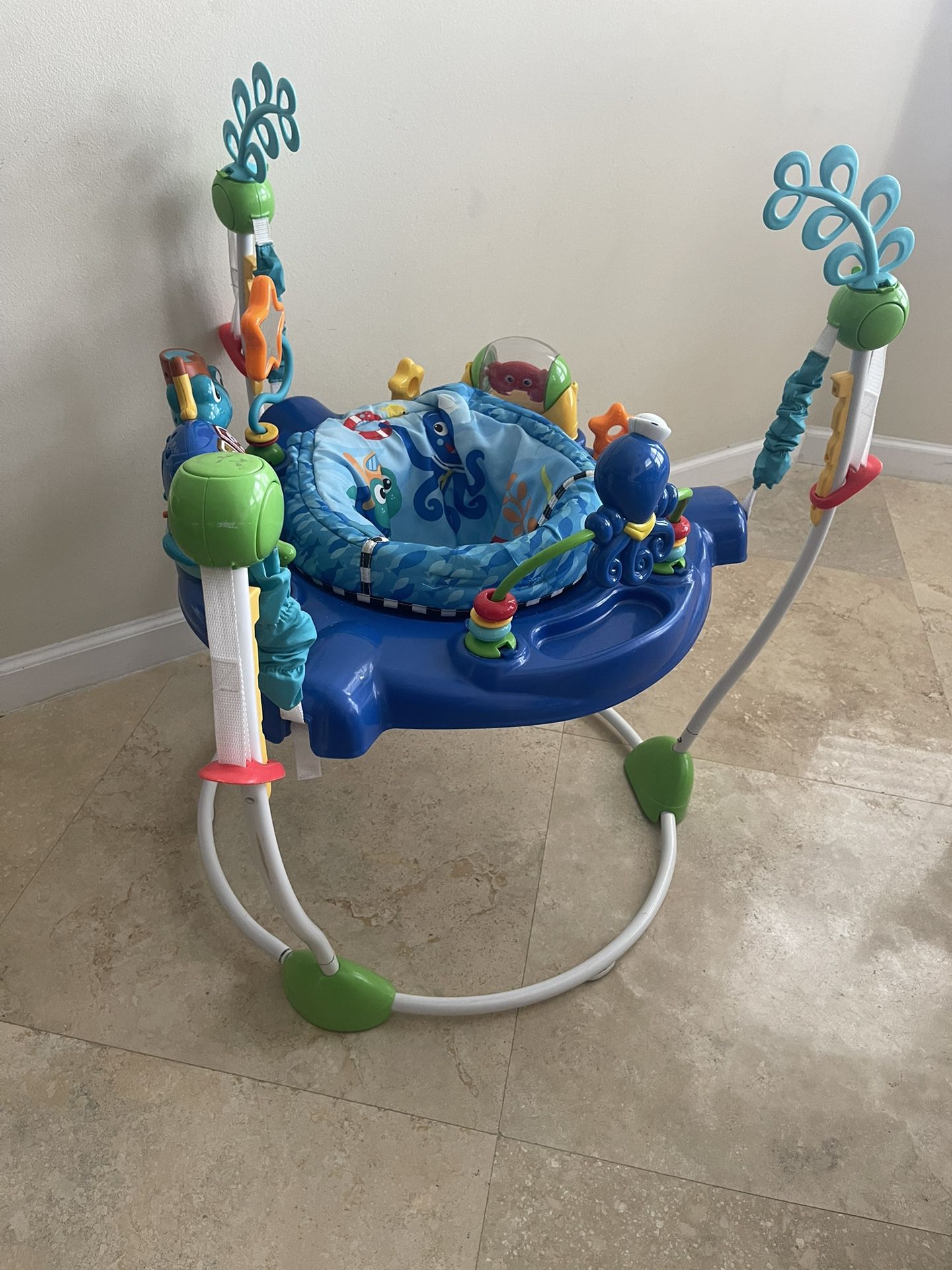 Baby Bouncer - LIKE NEW 