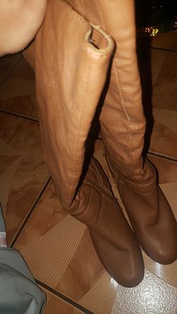 High heel boots