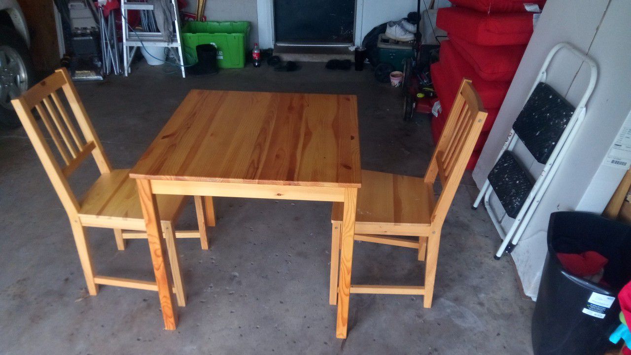 Small Dinning/ Kitchen Table