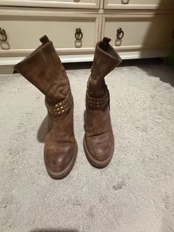 Steve Madden boots size 8