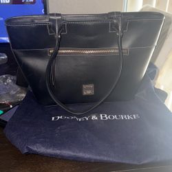 Dooney & bourke 