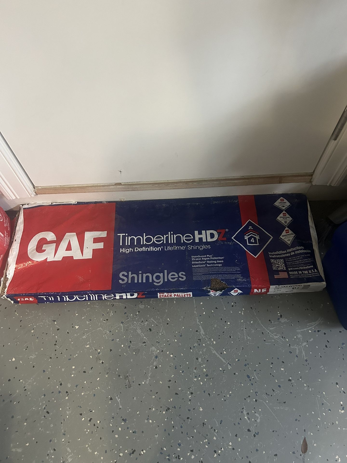 TIMBERLINE HDZ  ROOFING MATERIAL WITH LTD LIFETIME WARRANTY