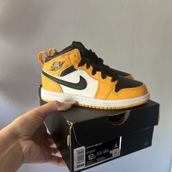 Jordan 1 Mid