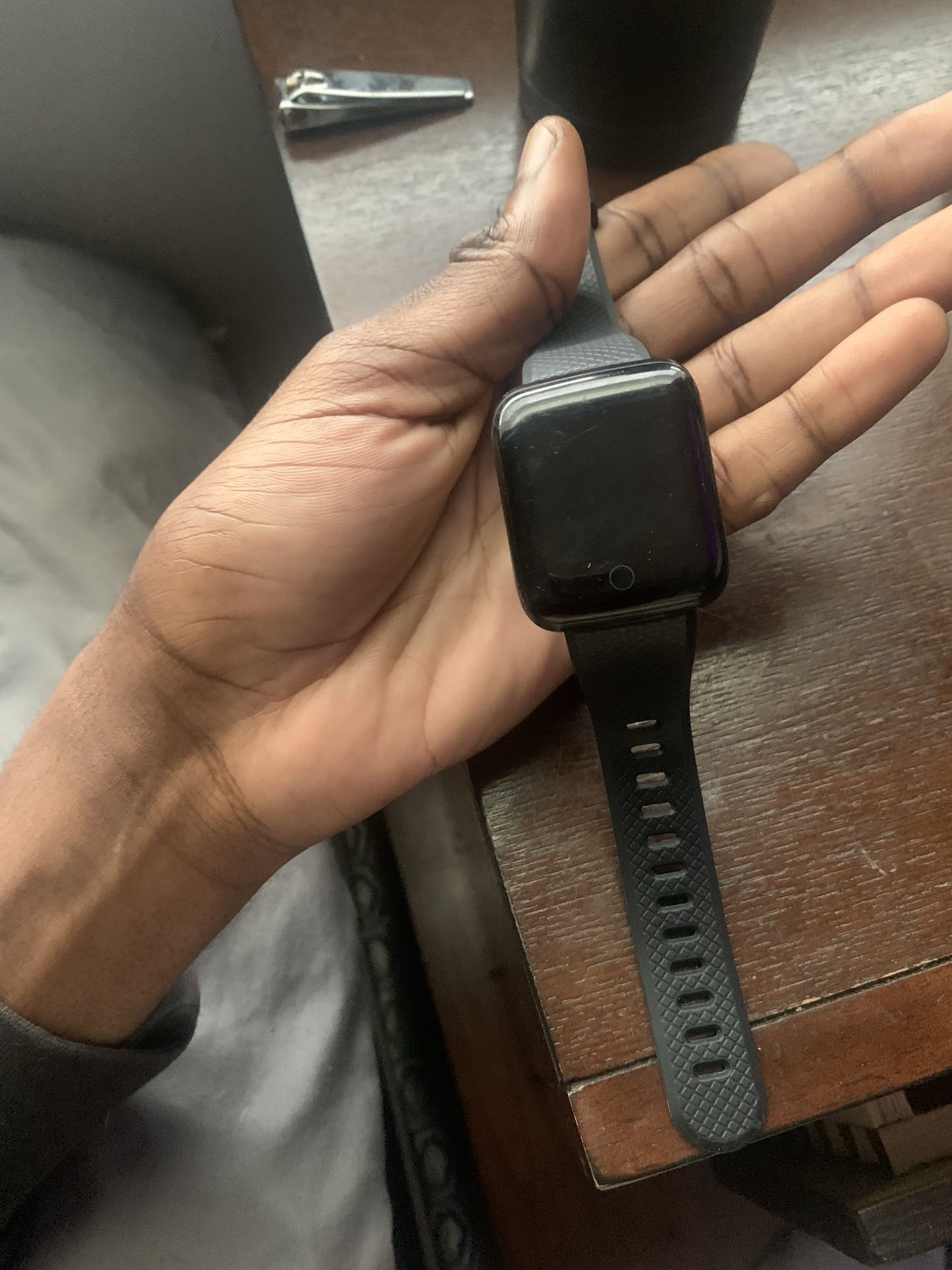 Apple watch 40MM Cloud Locked (for parts)
