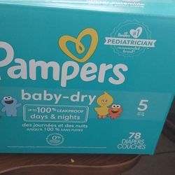 Pampers Size 5 $24 