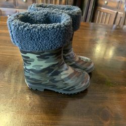Toddler Size 7 Boots 
