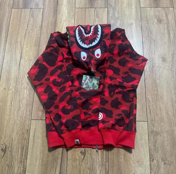 Bape hoodie red