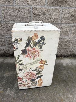 Vintage Painted Solid Wood Crate Box Trunk